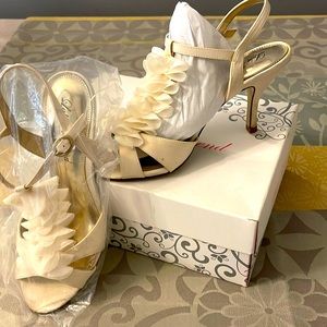 Women’s Ivory Colored dress shoes